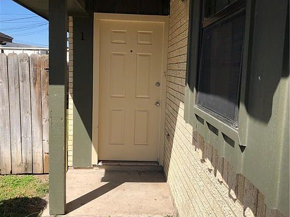 2nd image of 1518 Westmont Dr #1