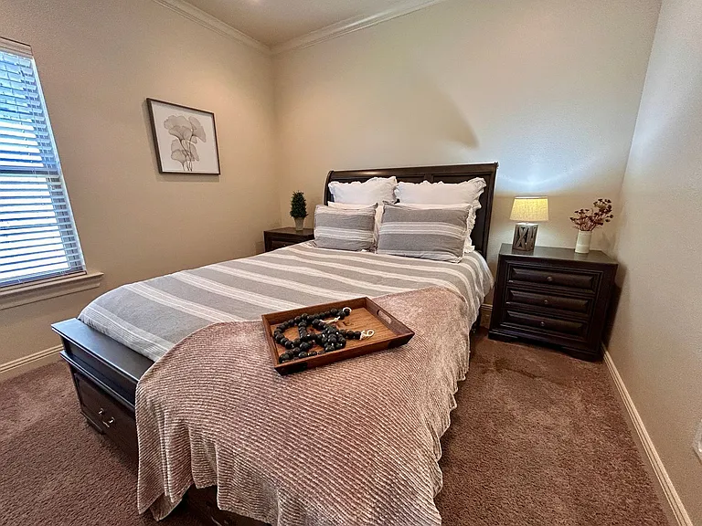 10317 Vernon Dr — Photo 17