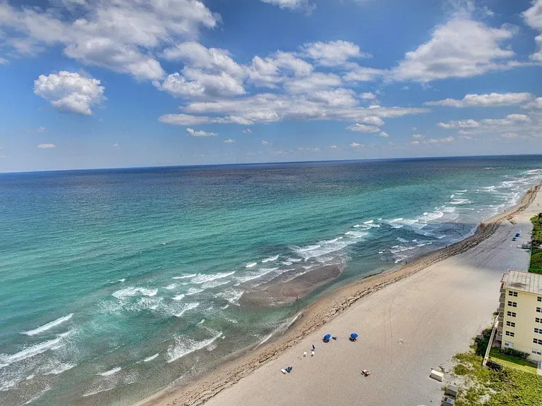 250 S Ocean Blvd #3H — Photo 43