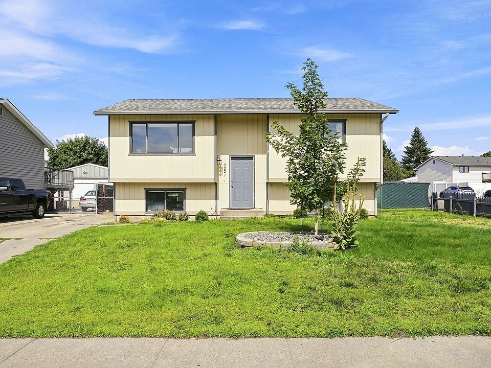 1st image of 3227 E Garnet Ave
