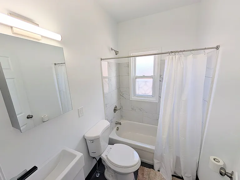3525 Cass Ave #102 — Photo 11