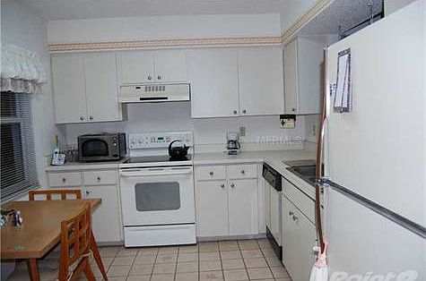 4th image of 304 108th St W