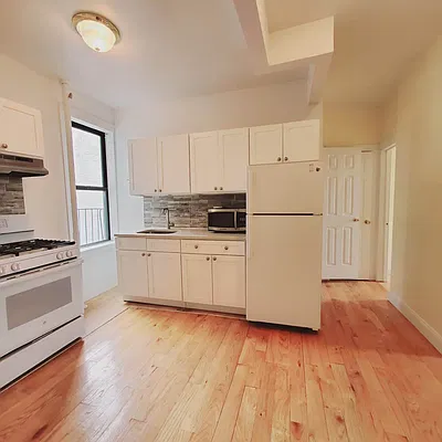Rented by New York Residence | media 11