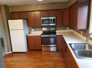 2205 Friendship Ln, Burnsville, MN 55337