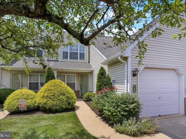 160 Hickory Ln, Wyomissing, PA 19610