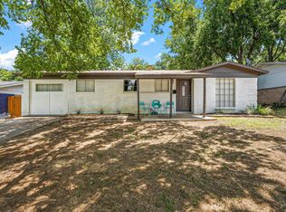 1907 Alan A Dale Rd, Arlington, TX 76013