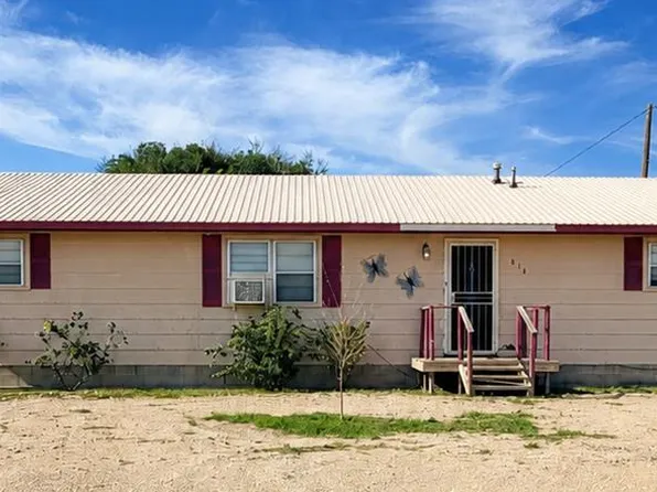 814 Scissortail Ln, Fort Stockton, TX 79735