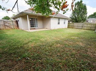 410 W White Ash Rd, Nixa, MO 65714