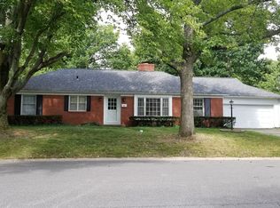 67 Oakmont Dr, Springfield, IL 62704