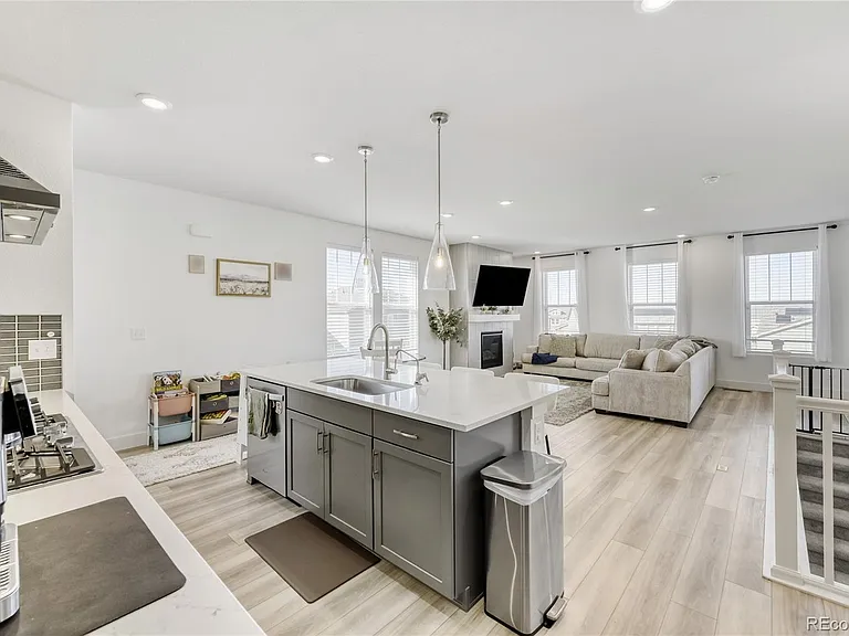 17883 W 93rd Pl — Photo 8