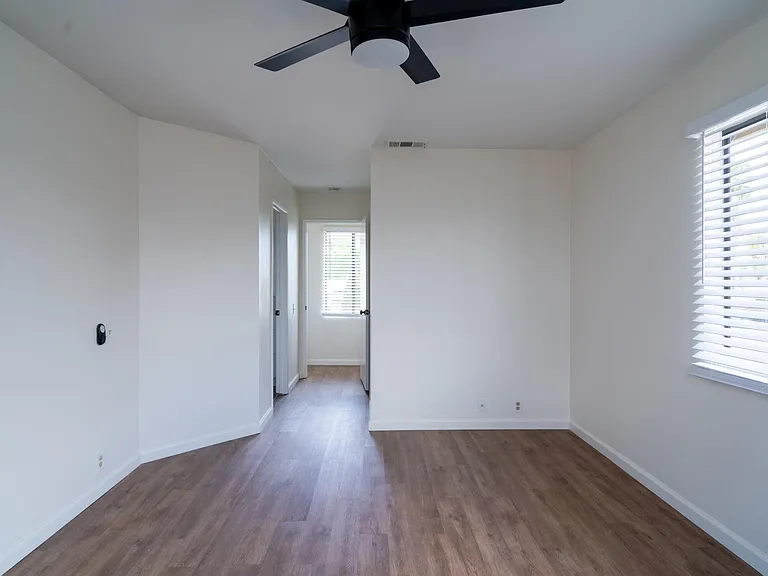 4436-44 Wilson Avenue - 4438 — Photo 16