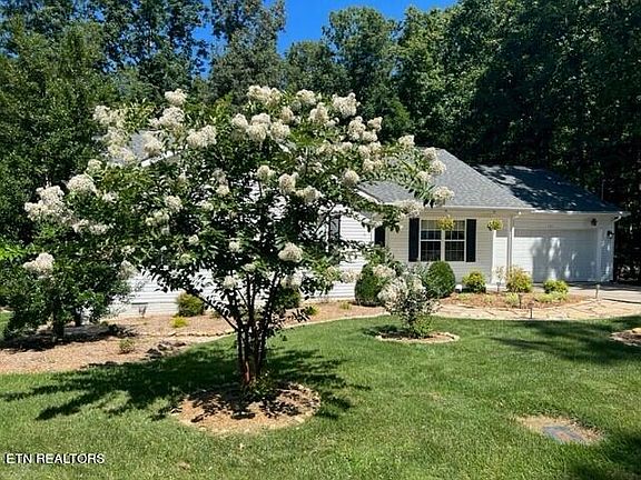 2nd image of 141 Shelley Ln