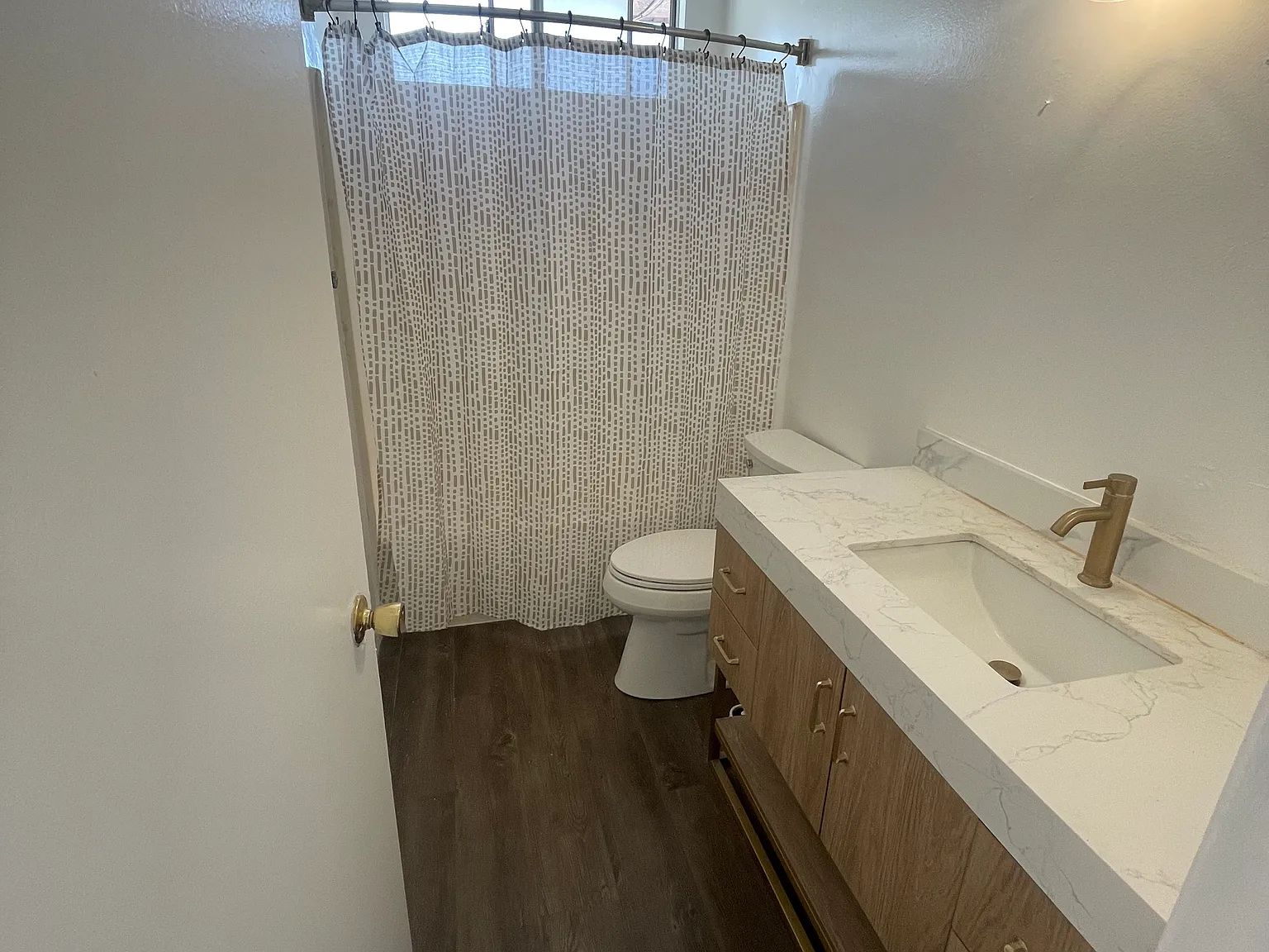 2 bed, 750 sqft, $2,850 — Photo 4