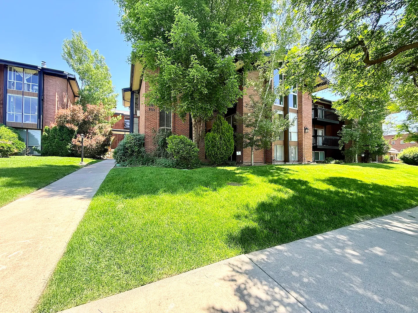 2-Bedroom SLC Apartment with Balcony + Parking + Most Utilities Included! — Photo 2