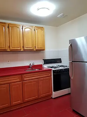 Rented by Dyer Estate Mgmt | media 13