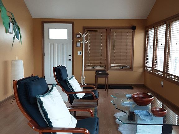 Sunroom offers unobstructed views of Maumee River