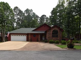 114 Fair Oaks Dr, Fairfield Bay, AR 72088