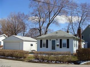 38404 N Beachview Rd, Willoughby, OH 44094