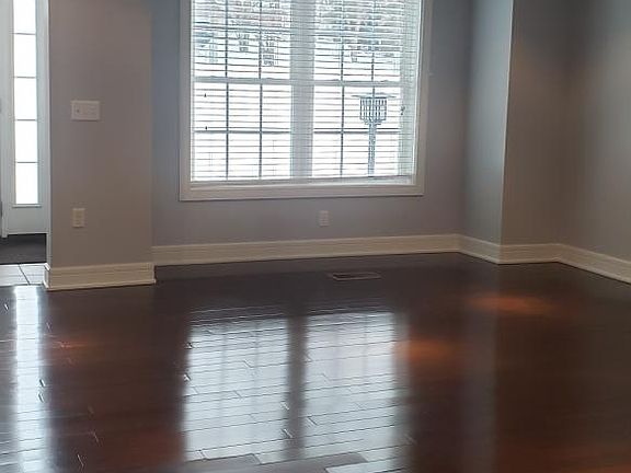 2nd image of 688 Oakwood Ave APT I