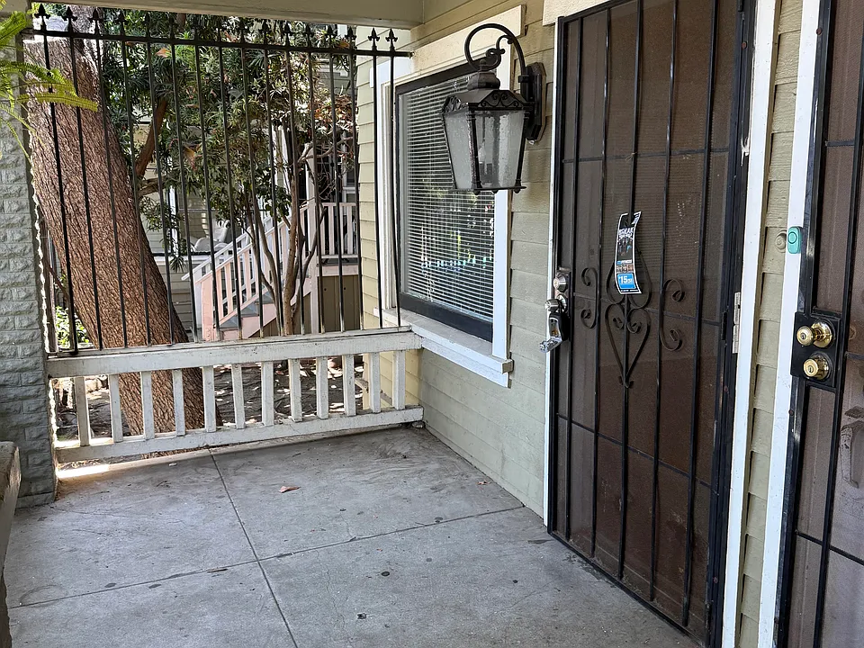 851 Olive Ave #851
