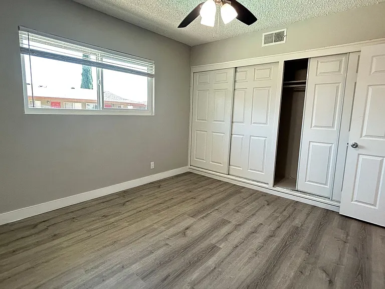 The Riviera Apartments — Photo 20