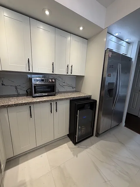 2 bed, 1123 sqft, $2,200 — Photo 3