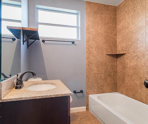 4th image of 6341 Pine Cove Ln