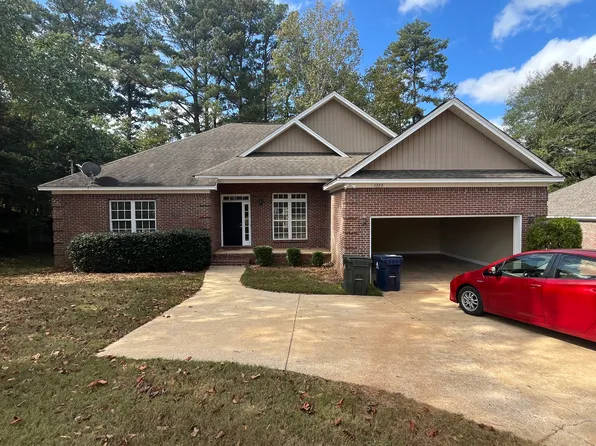 1323 N College St, Auburn, AL 36830