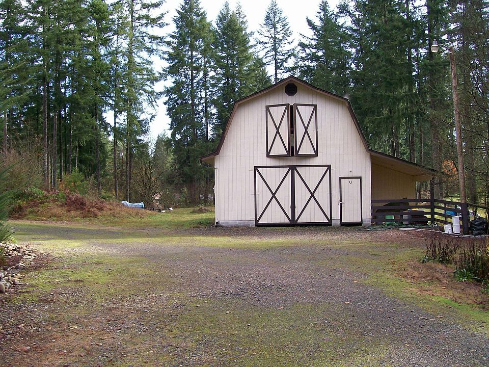 2-Story Cedar Shake Gambrel Roof Barn with 11 ton hayloft