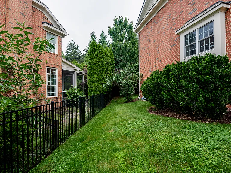 8500 Wedderburn Station Dr — Photo 99