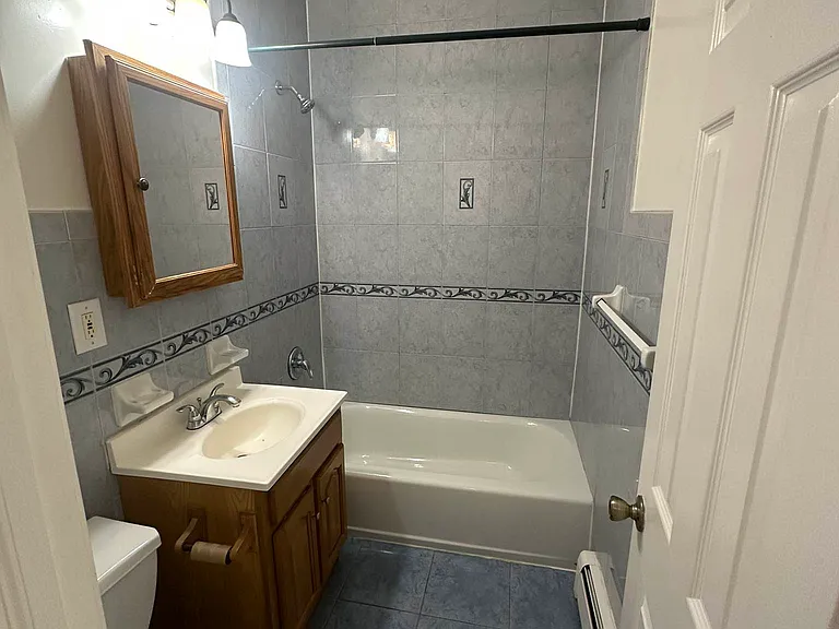 21 Vernon Ave #1 — Photo 16