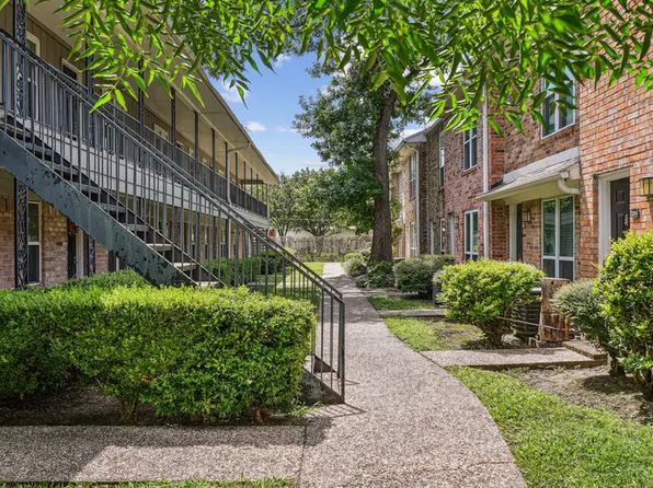 1111 Blalock Rd APT 68