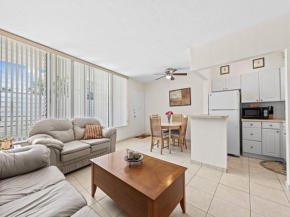 4th image of 3177 S Ocean Drive #109