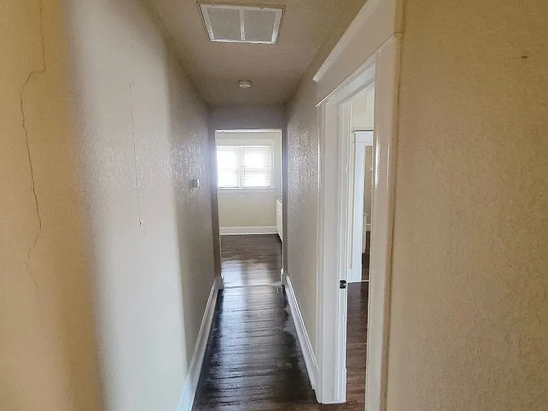 823 S Jefferson Ave — Photo 4