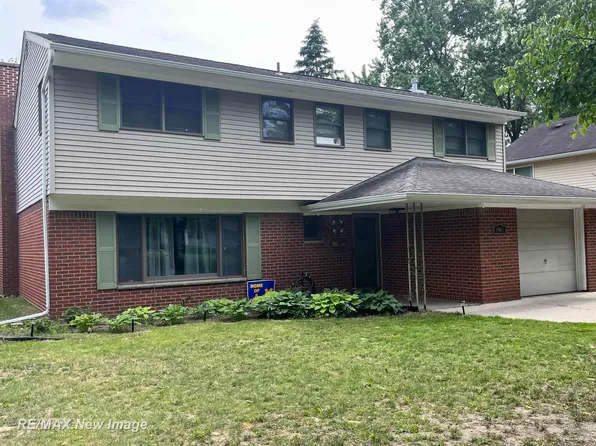 1904 Wyllys St, Midland, MI 48642