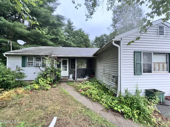 55 Merrit Road Road, Moreau, NY 12803