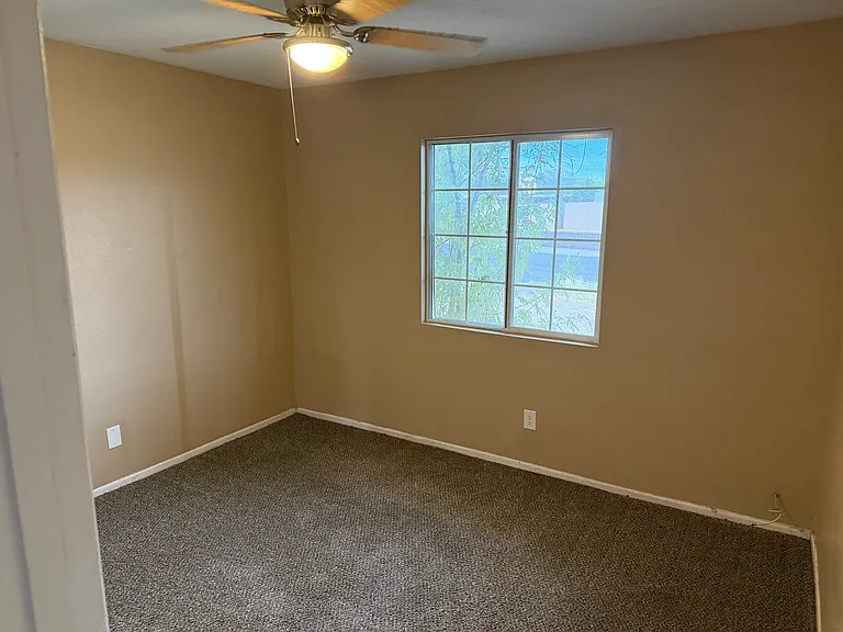 7979 W Devonshire Ave — Photo 20