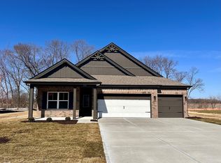 5734 Bancroft Dr, Pendleton, IN 46064