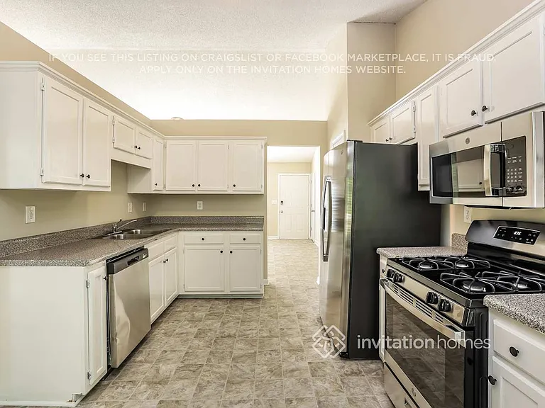 4216 Sturbridge Dr — Photo 8