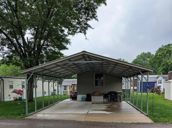 W5655 State Road 33 #16, La Crosse, WI 54601