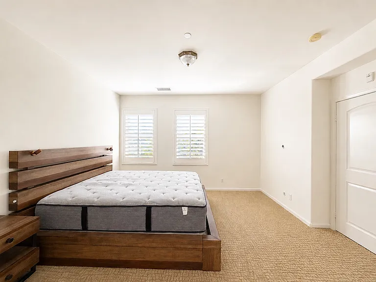 827 Terrace Ln E #10 — Photo 20