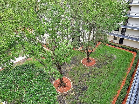 2nd image of 6190 Woodlands Boulevard #514