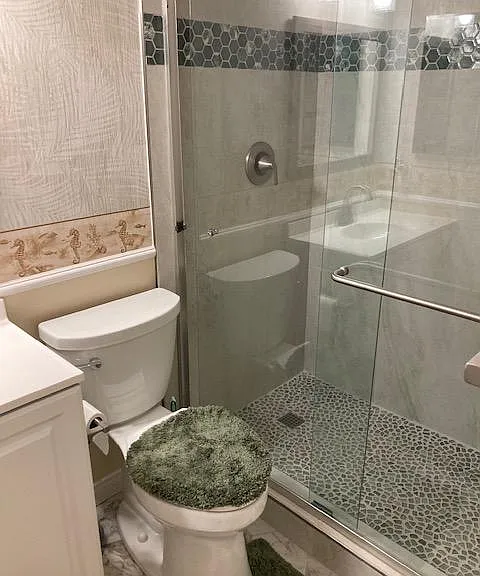 1645 Emerald St #2E — Photo 12