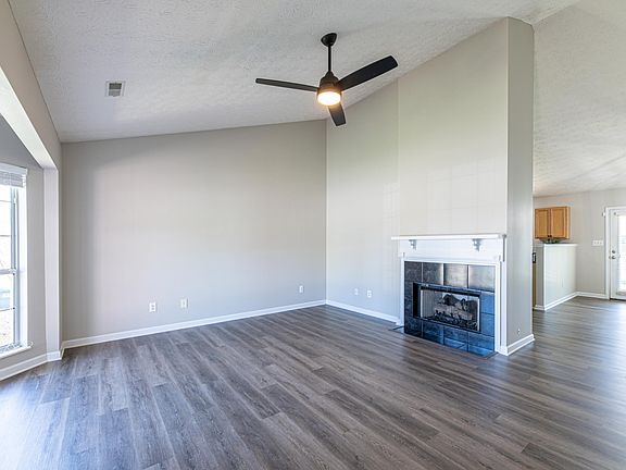 4th image of 1315 Hunters Way Ct