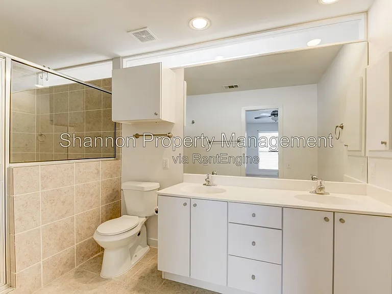 1211 Arthur St — Photo 15