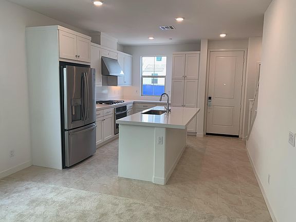 4th image of 509 Embrook Way