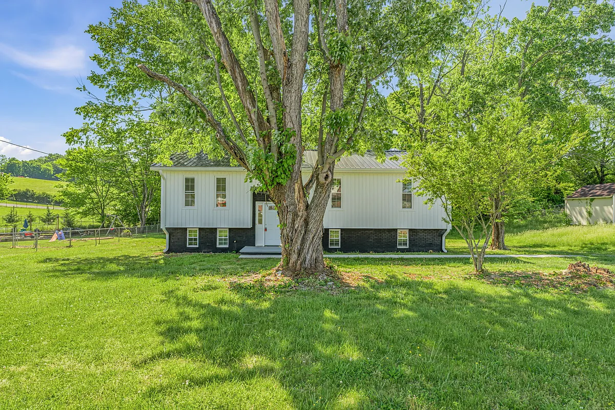 Building Photo - 2827 Shiloh Cir