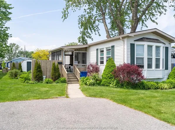 144 Dunkirk Dr, Chatham Kent, ON N7L 5P8