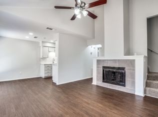 115 Peachtree Ct APT C, Kennedale, TX 76060