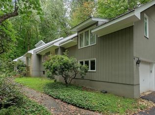 45 Dug Way, Watchung, NJ 07069